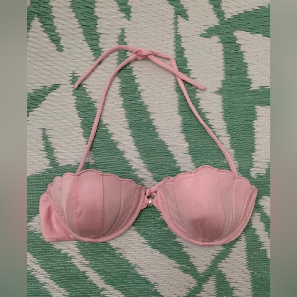 NWOT margarita mermaid pink mermaid shell bikini top
